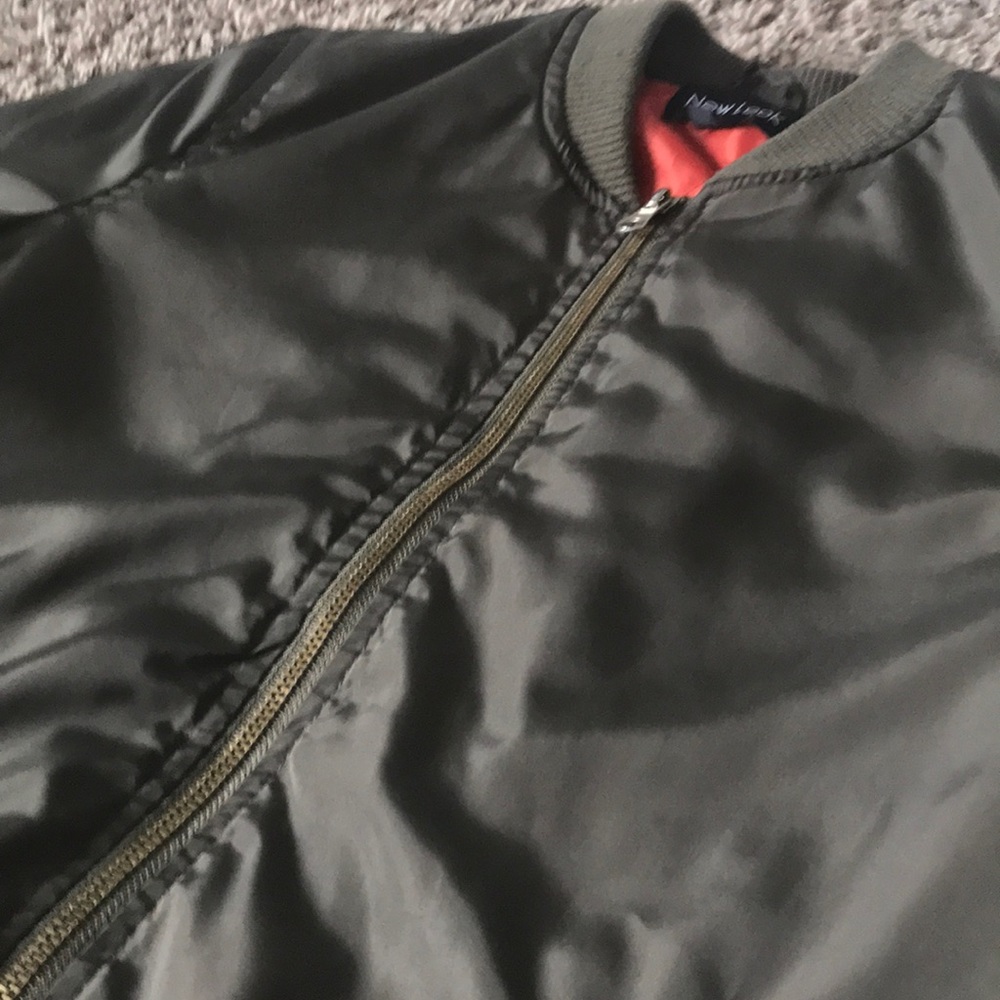 Jacket - Picture 2 of 5